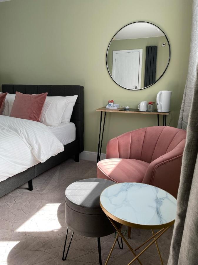 Guest house The Larchwood