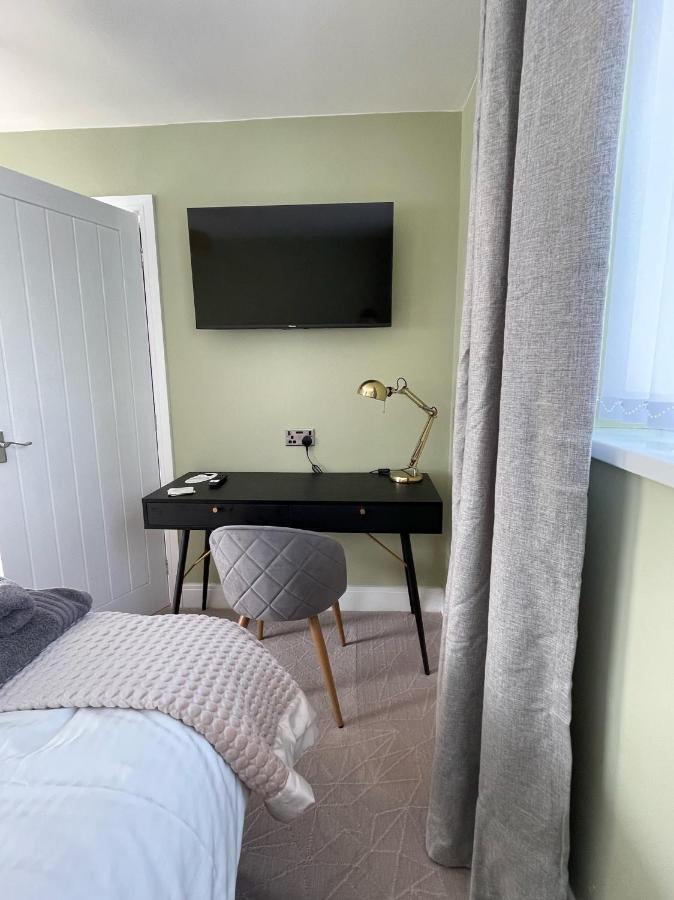 The Larchwood Guest house Scunthorpe